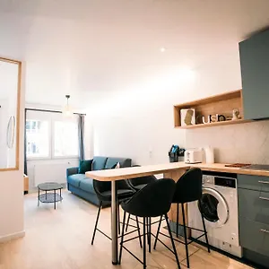 Le Majestic **** : Luxury T2 Plein Centre / V-rent , Annecy France